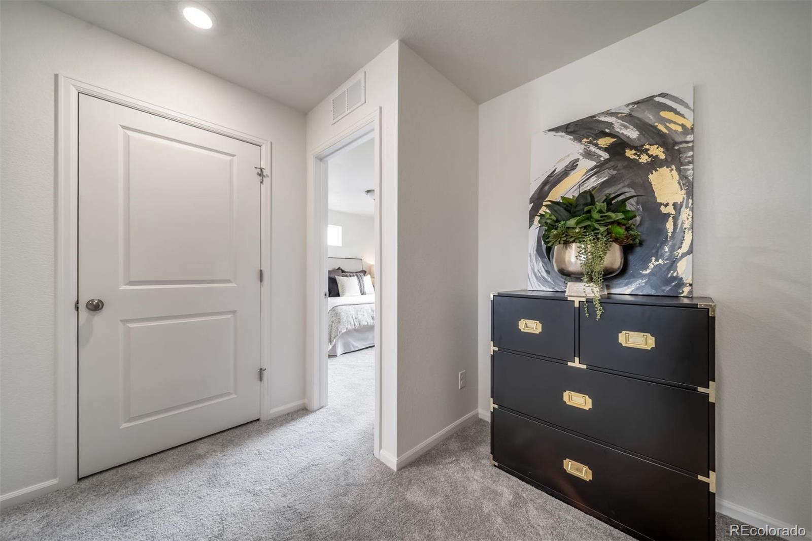 MLS Image #17 for 22343 e 46th avenue,aurora, Colorado