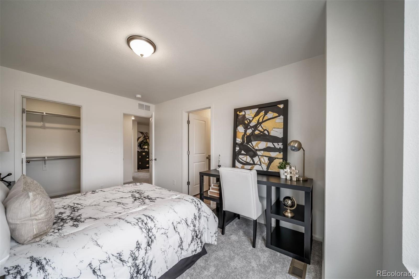MLS Image #19 for 22343 e 46th avenue,aurora, Colorado