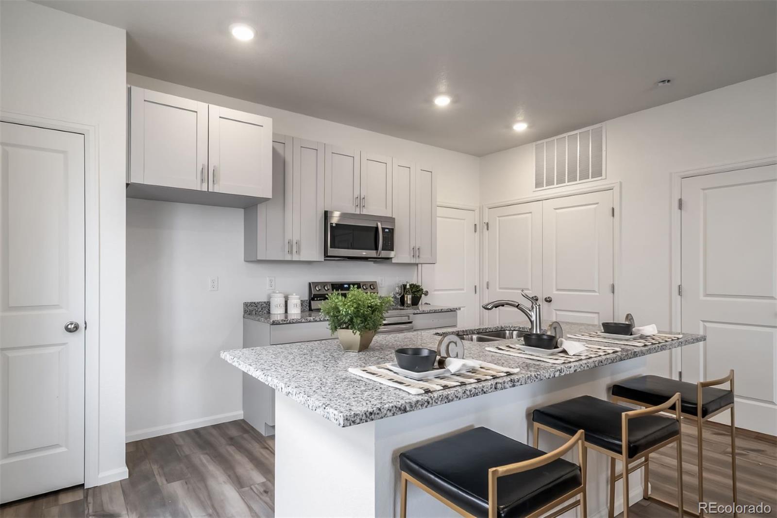 MLS Image #3 for 22343 e 46th avenue,aurora, Colorado