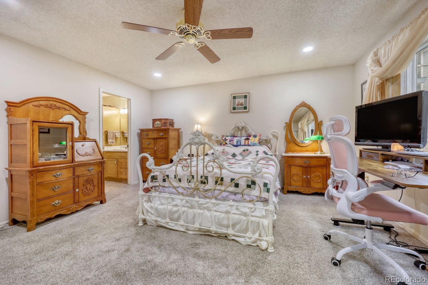 MLS Image #19 for 15681 e jefferson avenue,aurora, Colorado