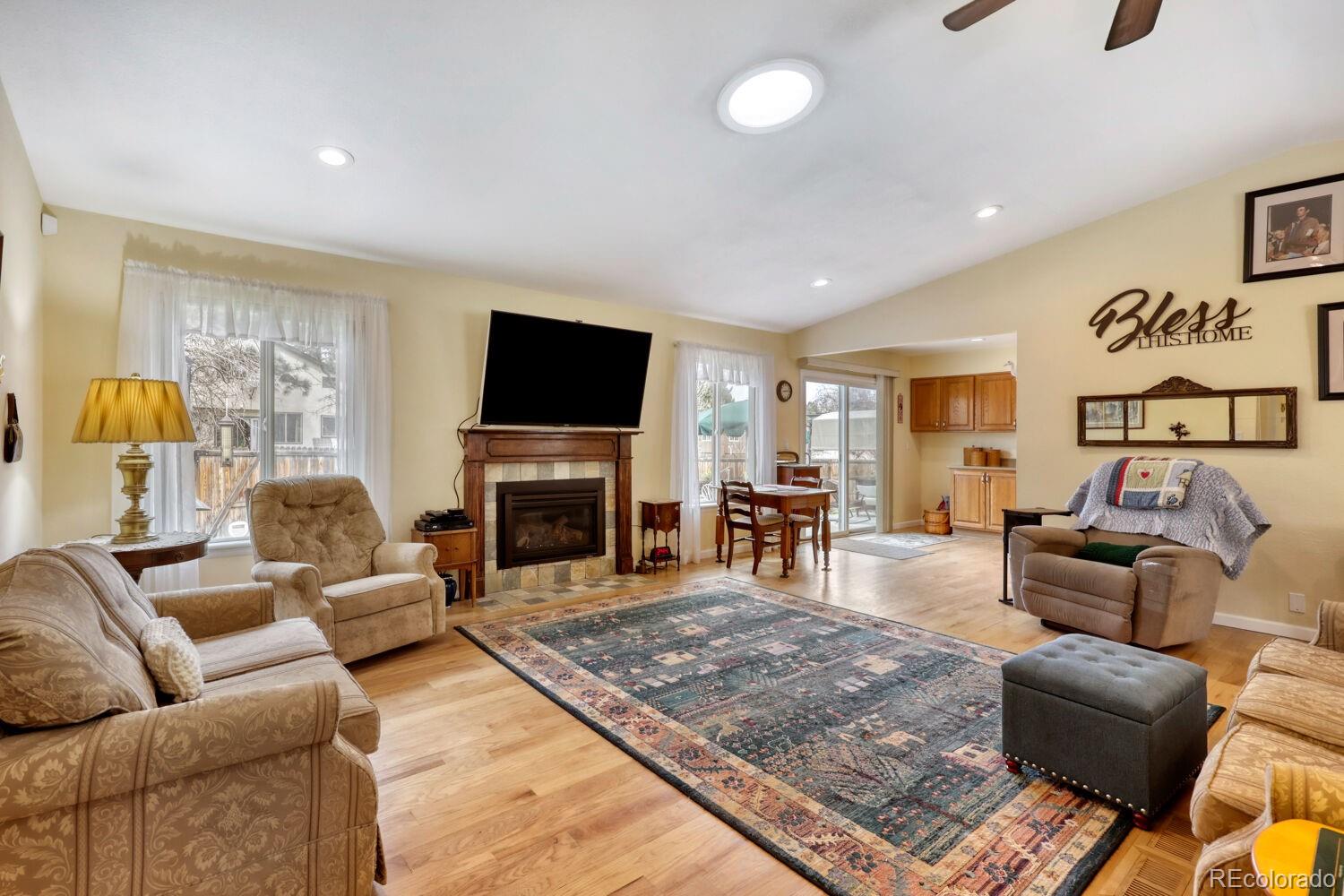 MLS Image #2 for 15681 e jefferson avenue,aurora, Colorado