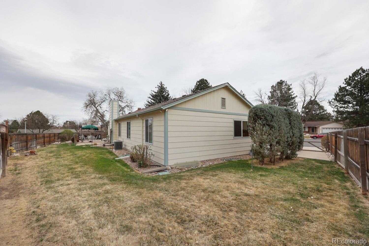 MLS Image #29 for 15681 e jefferson avenue,aurora, Colorado