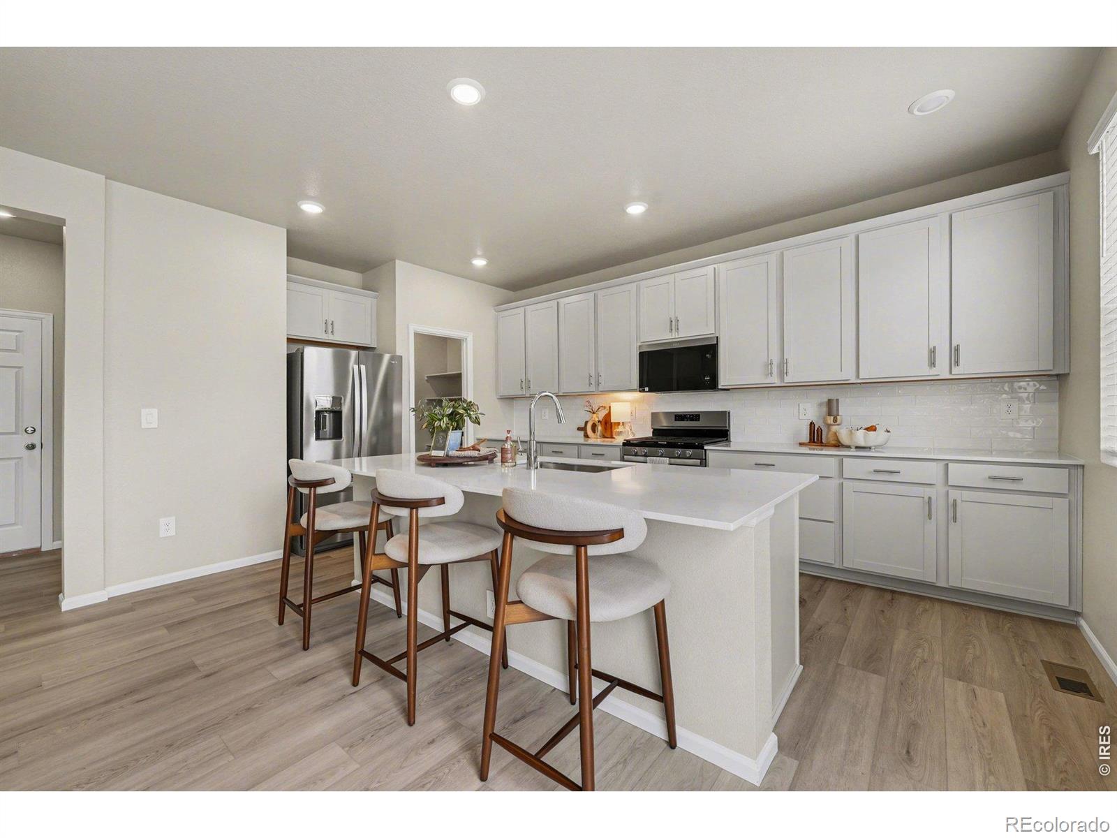 MLS Image #5 for 1604  colorado river drive,windsor, Colorado
