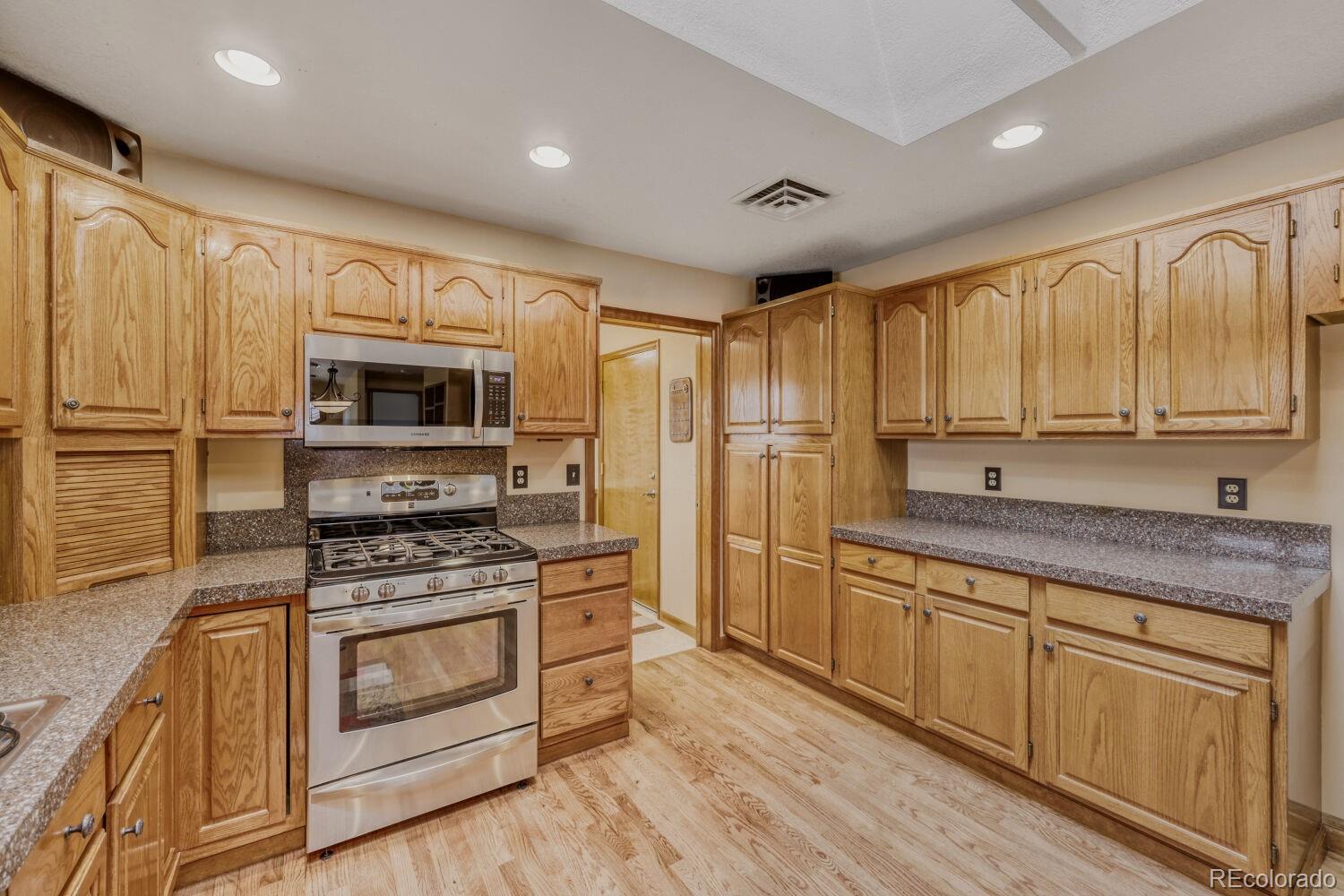 MLS Image #10 for 28  carla way,broomfield, Colorado