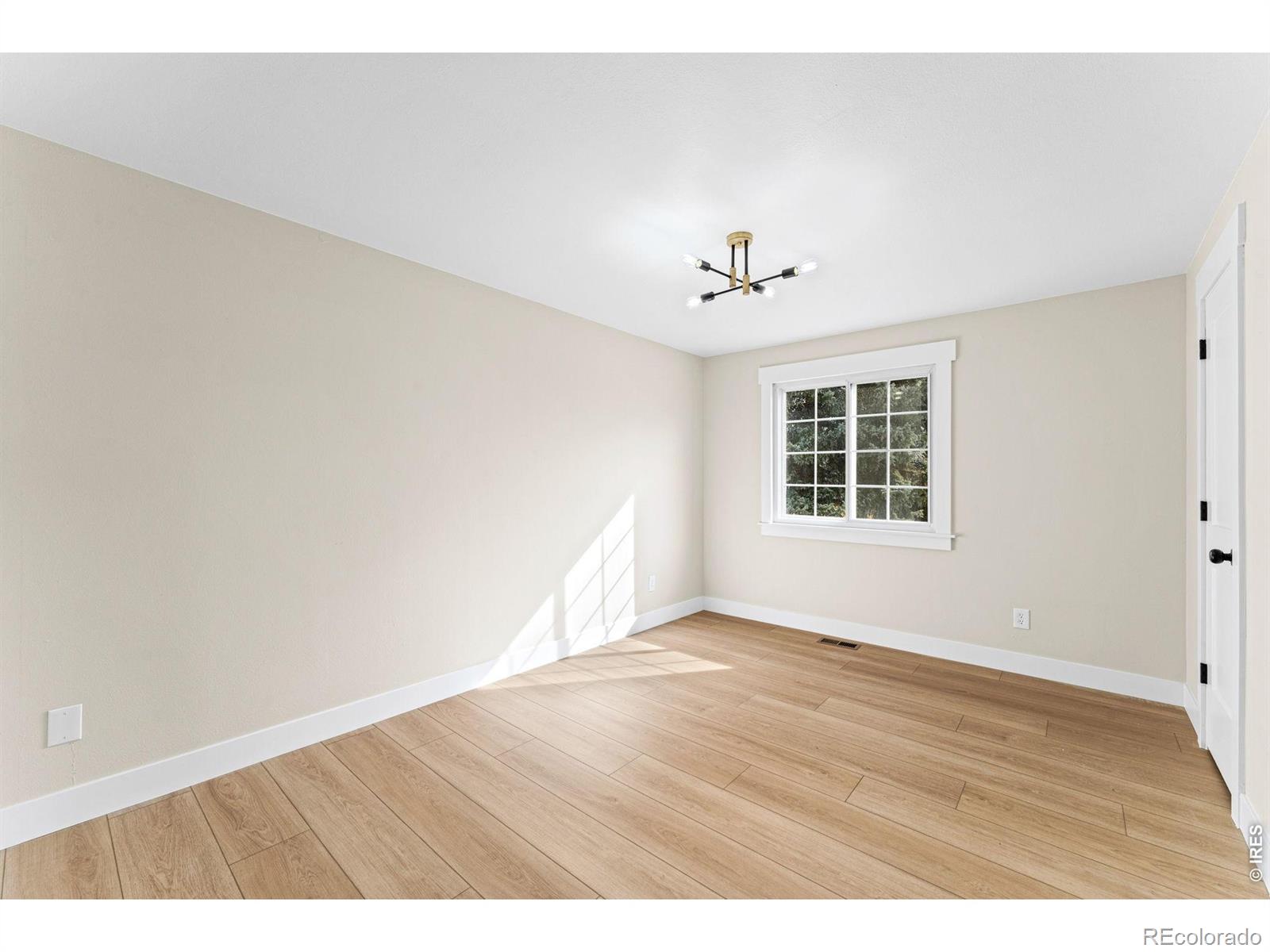 MLS Image #9 for 2425  spencer street,longmont, Colorado
