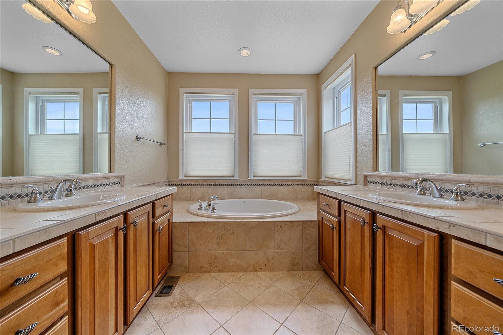 MLS Image #17 for 3740  fairbrook point,highlands ranch, Colorado