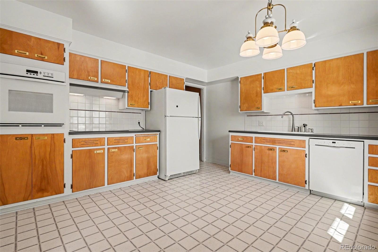 MLS Image #8 for 32 s jersey street,denver, Colorado