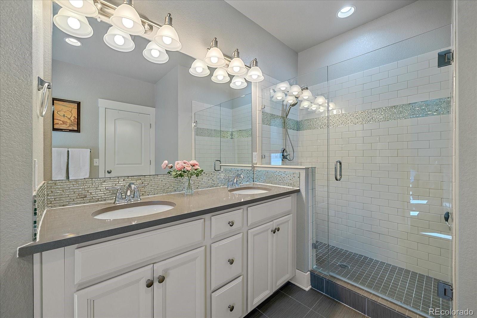 MLS Image #17 for 8528 e 54th place,denver, Colorado