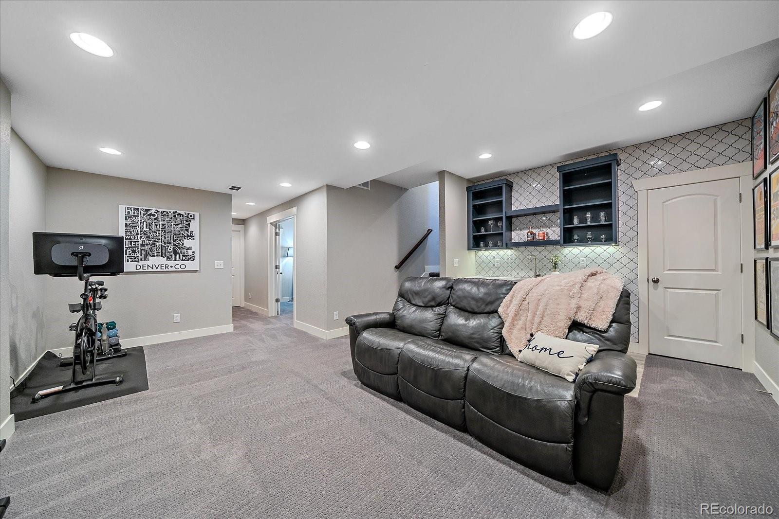 MLS Image #27 for 8528 e 54th place,denver, Colorado