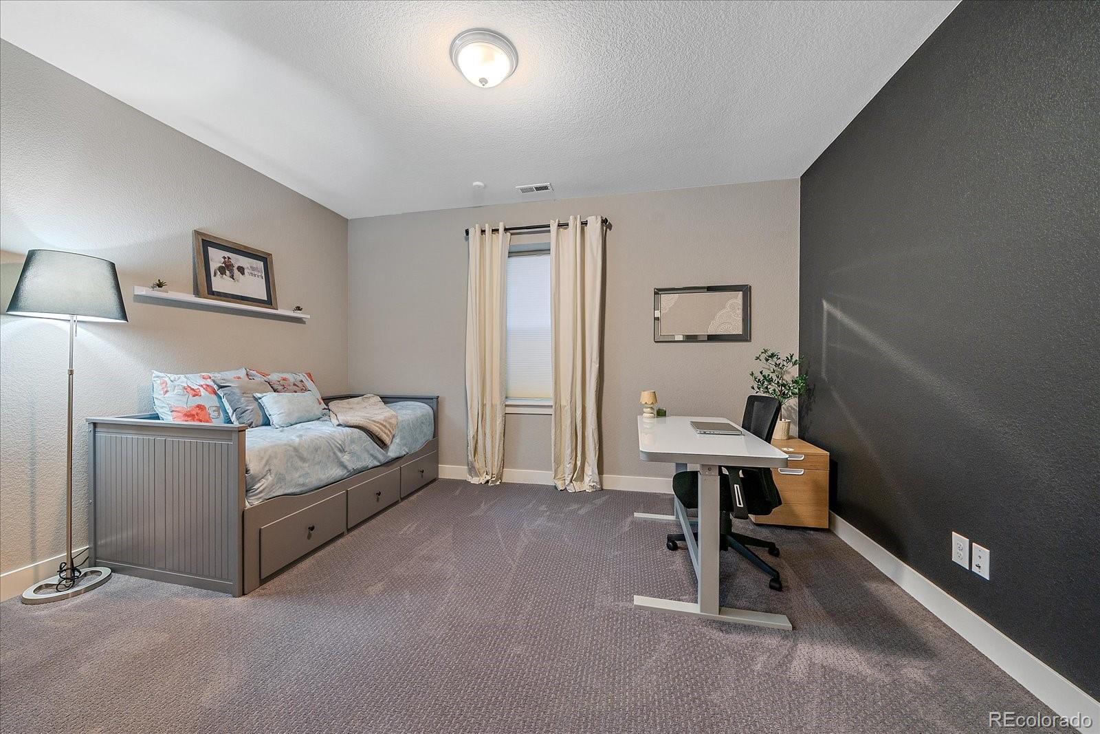 MLS Image #28 for 8528 e 54th place,denver, Colorado