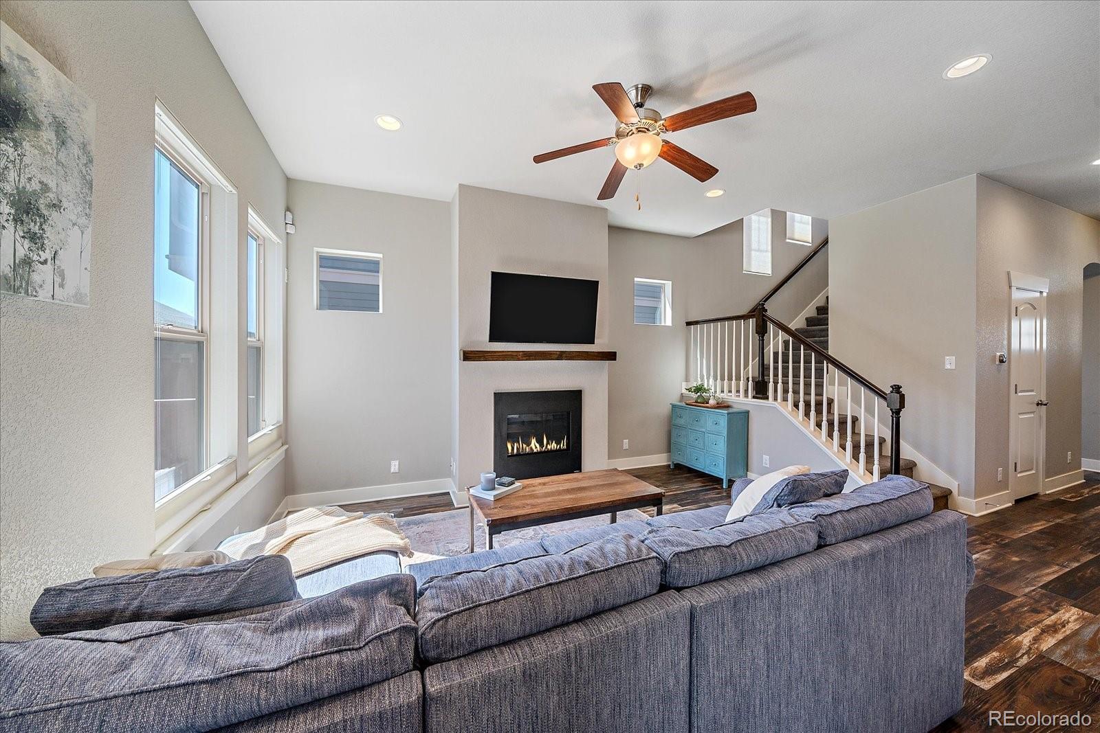 MLS Image #4 for 8528 e 54th place,denver, Colorado