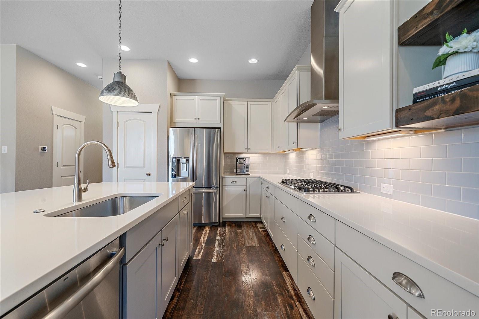 MLS Image #8 for 8528 e 54th place,denver, Colorado