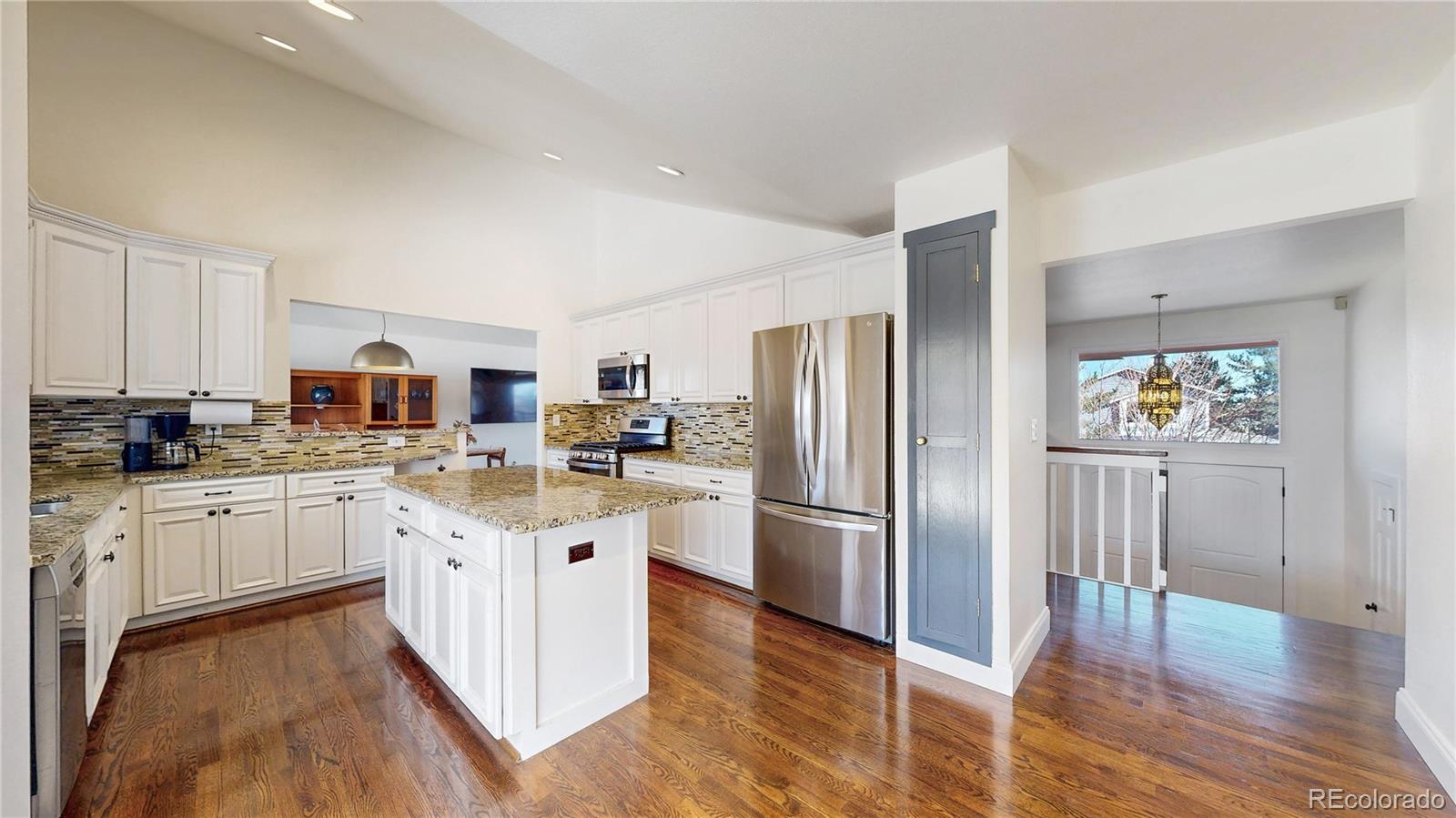 MLS Image #12 for 10939  yukon street,westminster, Colorado