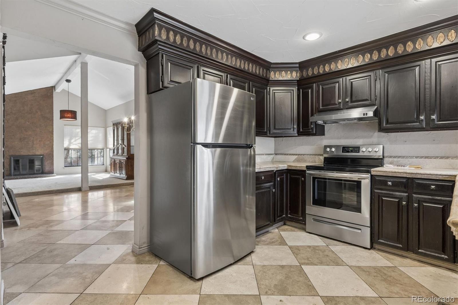 MLS Image #6 for 8228 e phillips place,centennial, Colorado