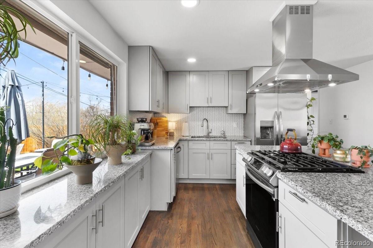 MLS Image #8 for 3921 s hazel court,englewood, Colorado