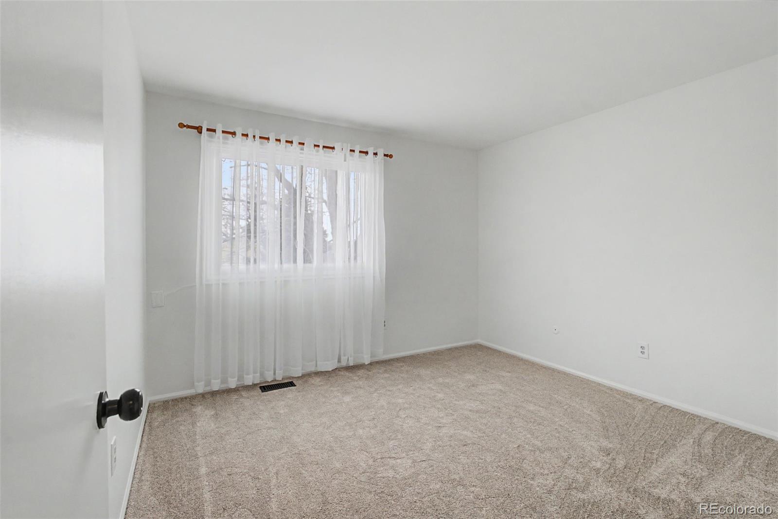 MLS Image #19 for 10681 w dakan mountain,littleton, Colorado