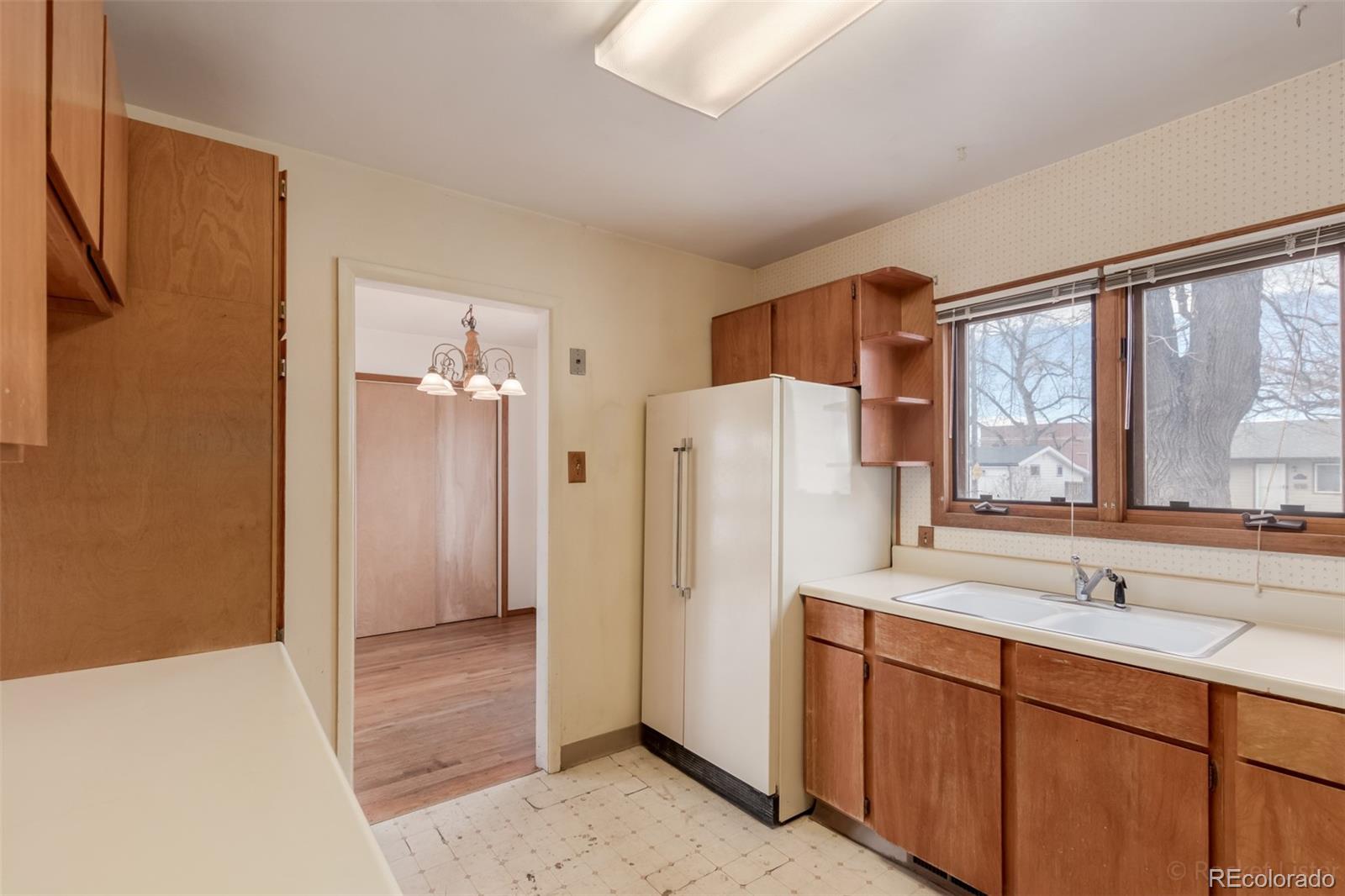 MLS Image #10 for 4301 e lasalle place,denver, Colorado