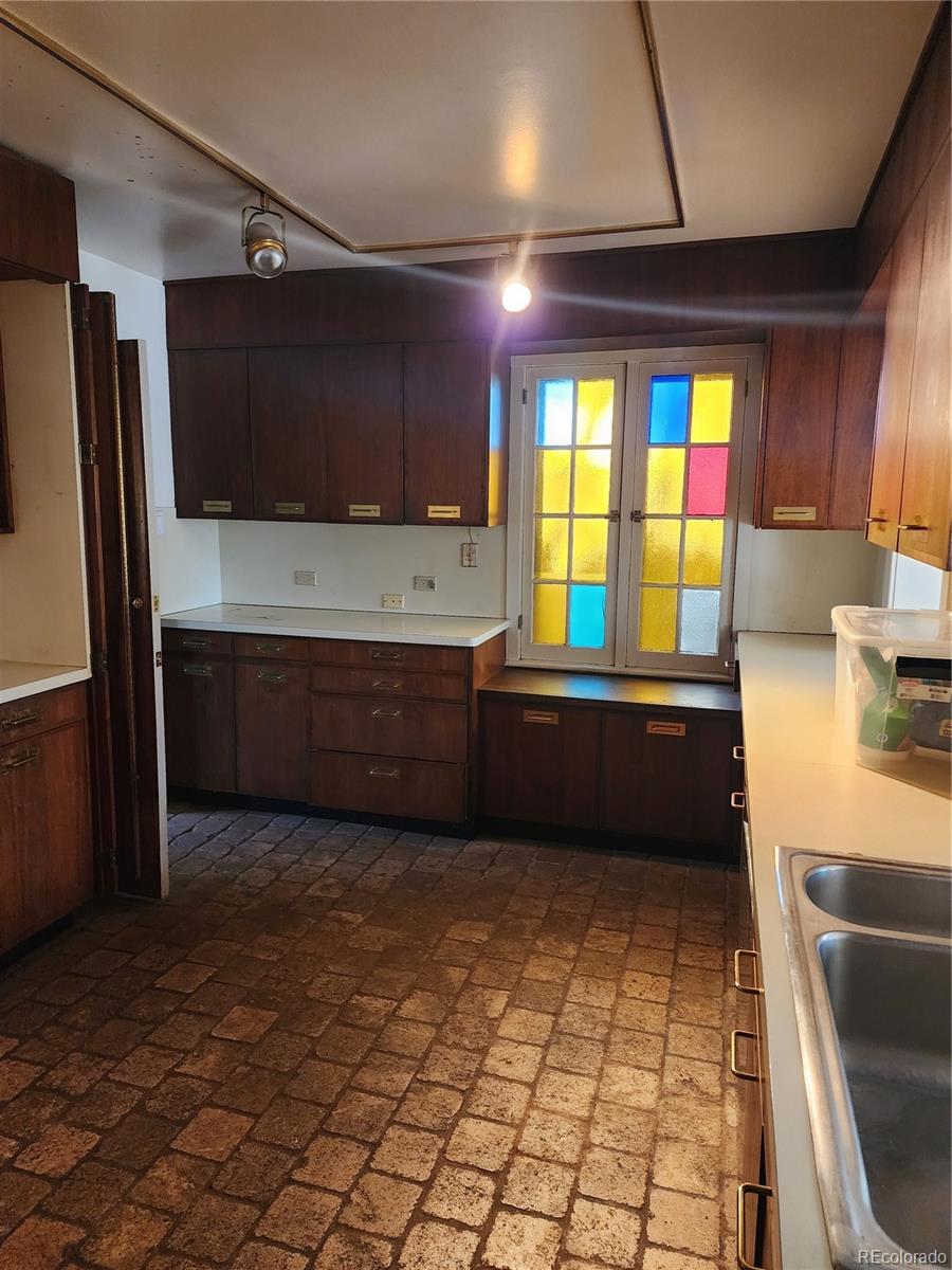 MLS Image #14 for 5220 e 17th avenue parkway,denver, Colorado