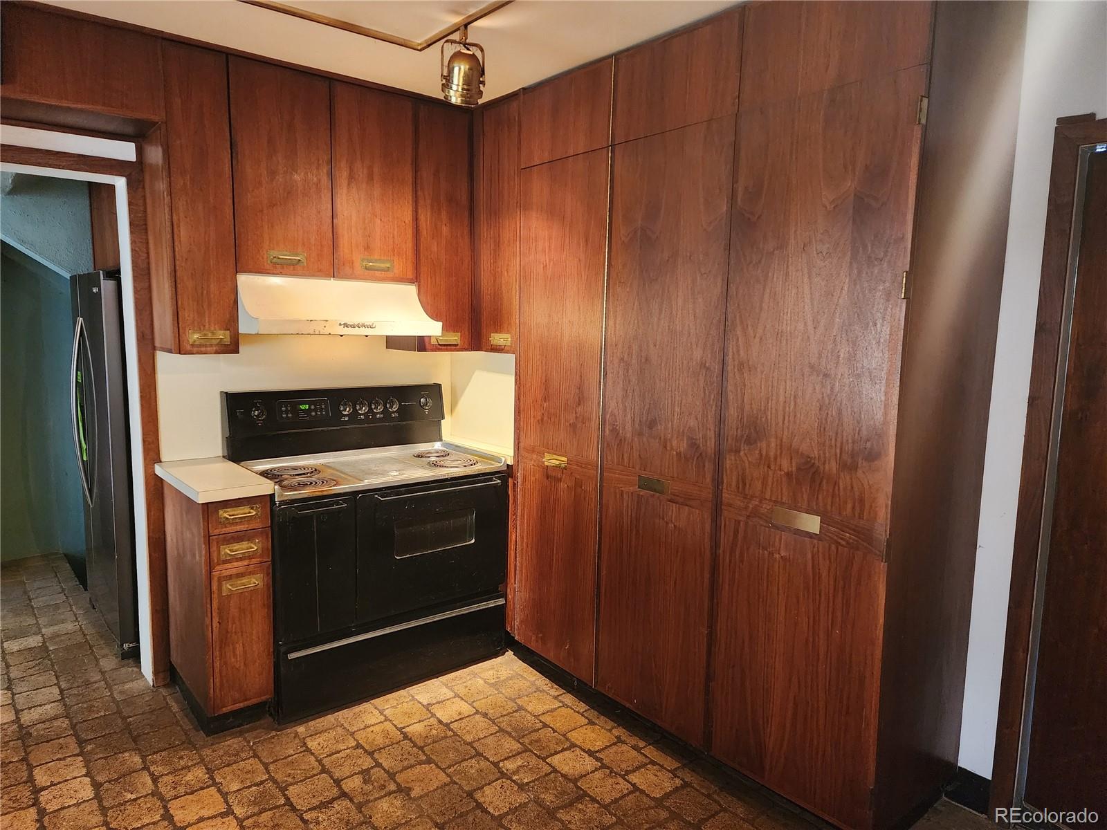 MLS Image #15 for 5220 e 17th avenue parkway,denver, Colorado