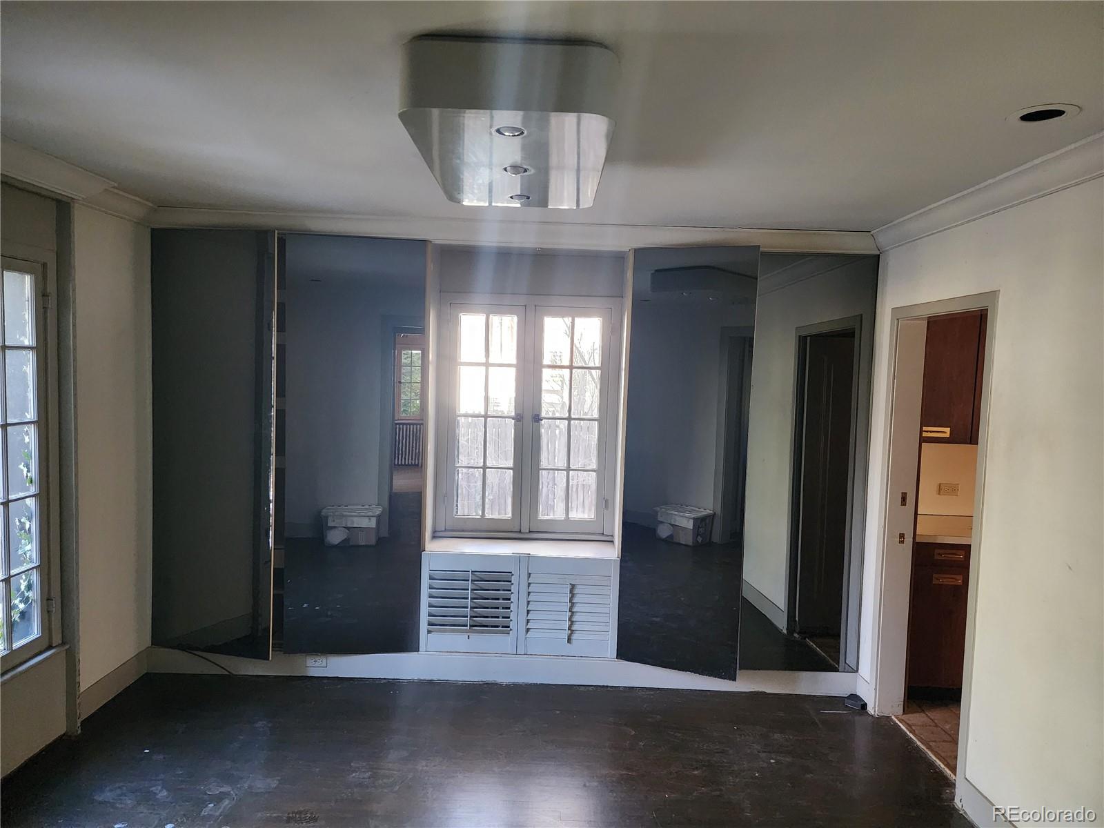 MLS Image #16 for 5220 e 17th avenue parkway,denver, Colorado