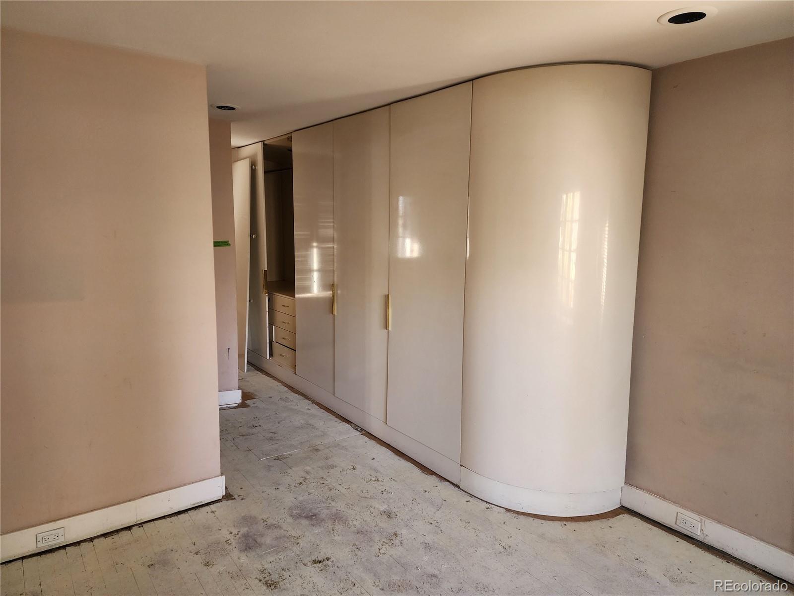 MLS Image #23 for 5220 e 17th avenue parkway,denver, Colorado