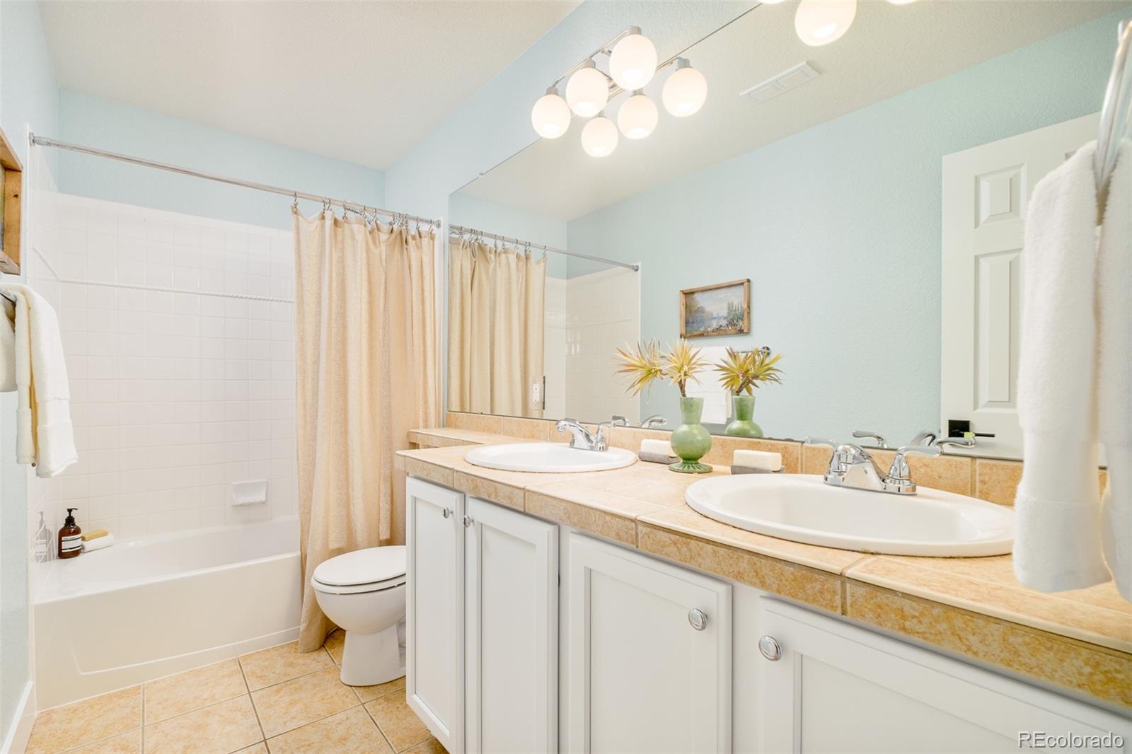 MLS Image #27 for 8206 e 28th drive,denver, Colorado