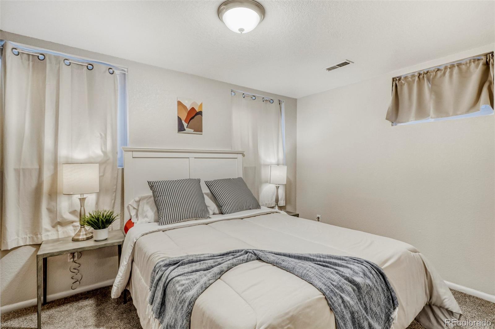 MLS Image #16 for 3416 s akron street,denver, Colorado