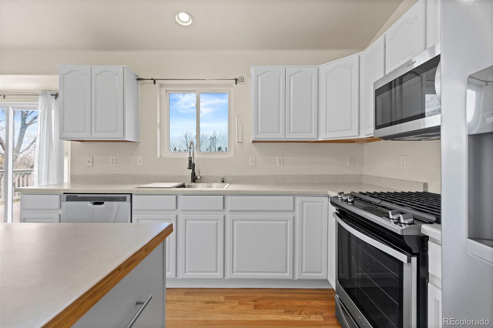 MLS Image #6 for 7422  eagle rock drive,littleton, Colorado