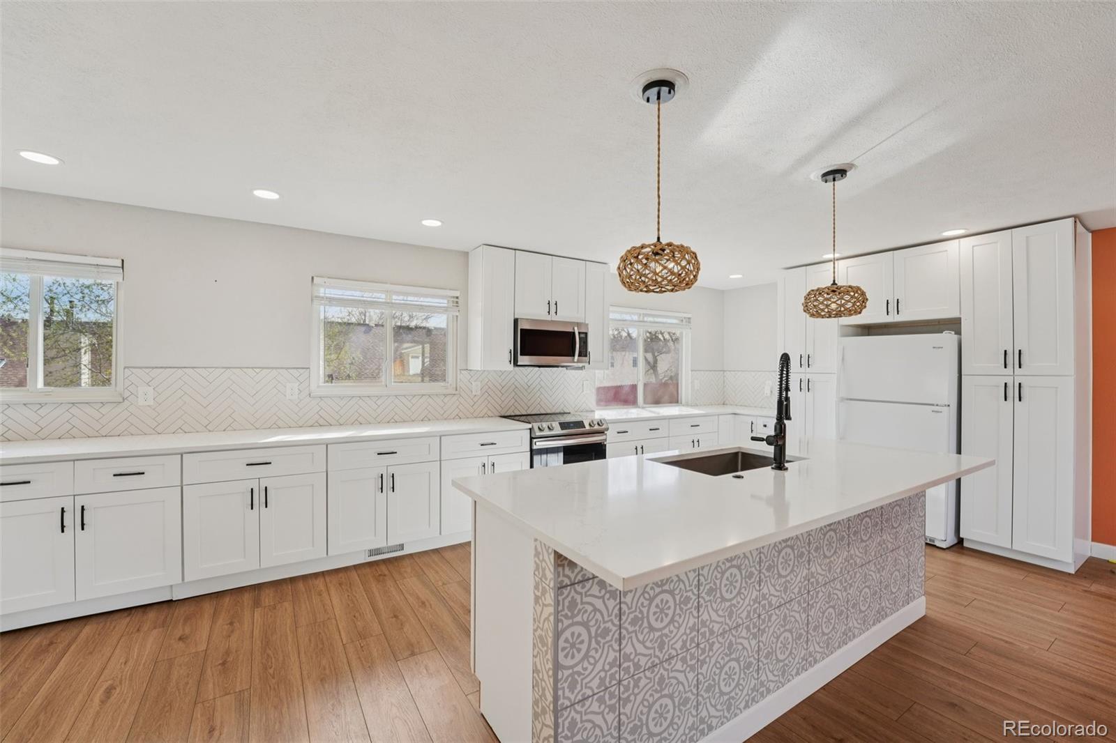 MLS Image #13 for 6426  zang court,arvada, Colorado
