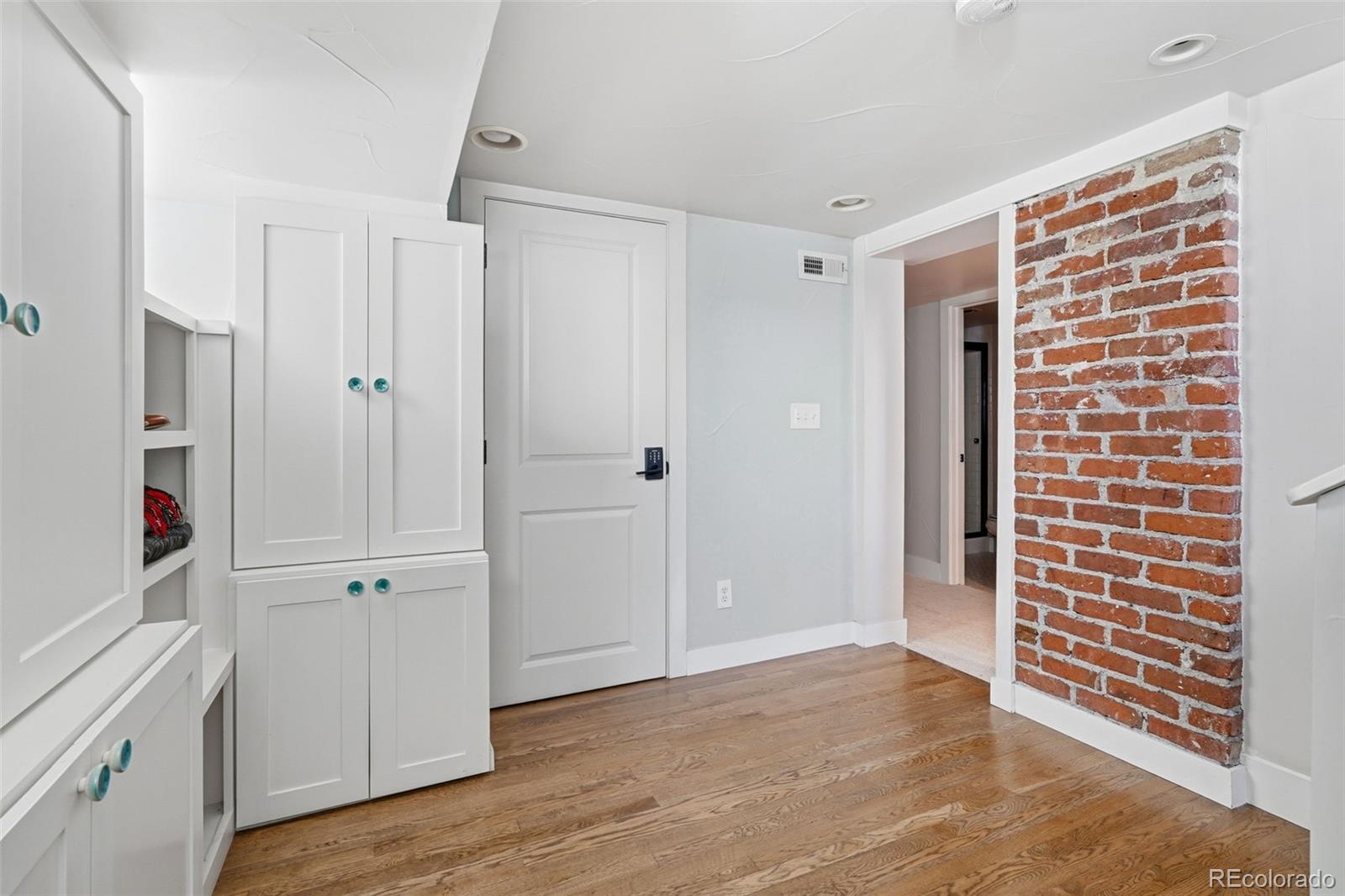 MLS Image #40 for 2346  fairfax street,denver, Colorado