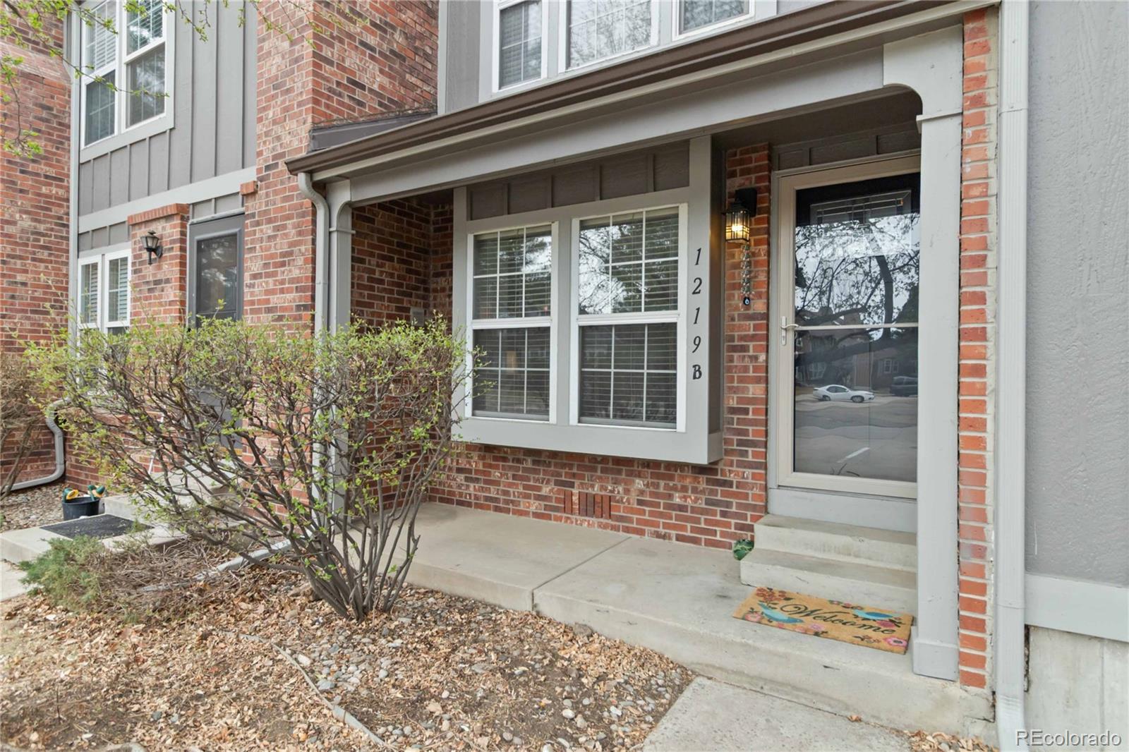 MLS Image #2 for 1219 s flower circle b,lakewood, Colorado