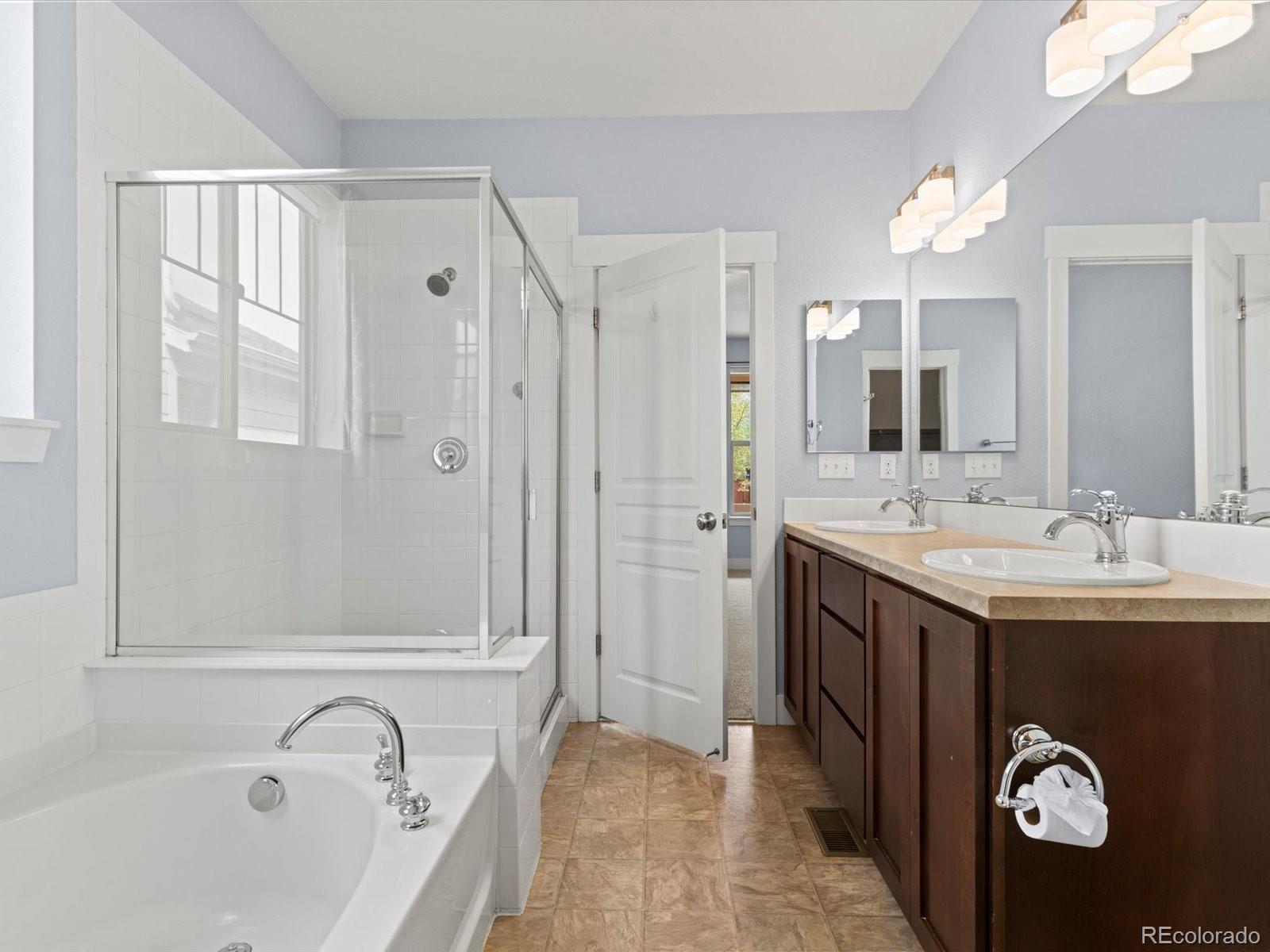 MLS Image #8 for 5079 n xenia street,denver, Colorado