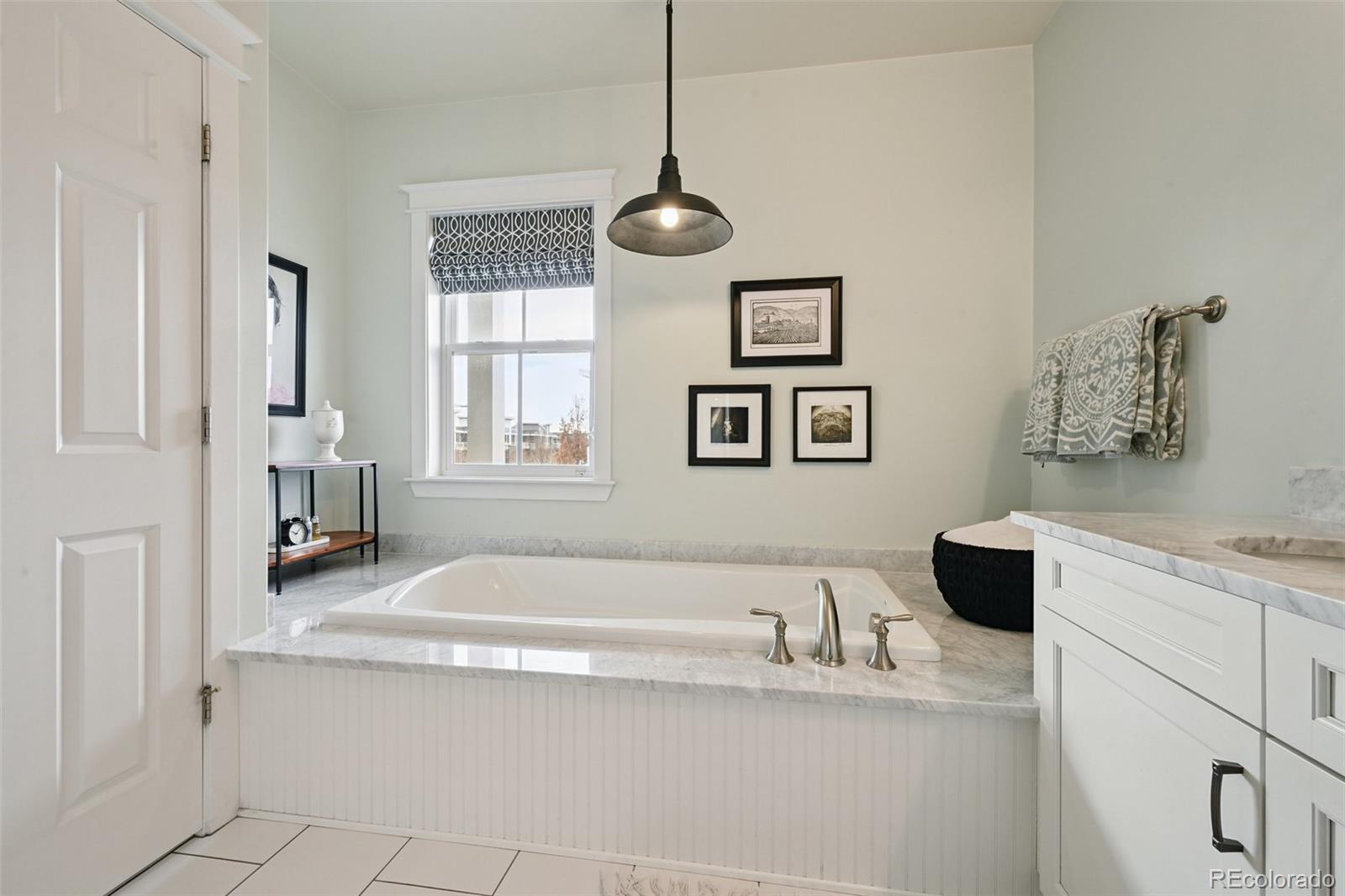 MLS Image #18 for 5063  valentia street,denver, Colorado