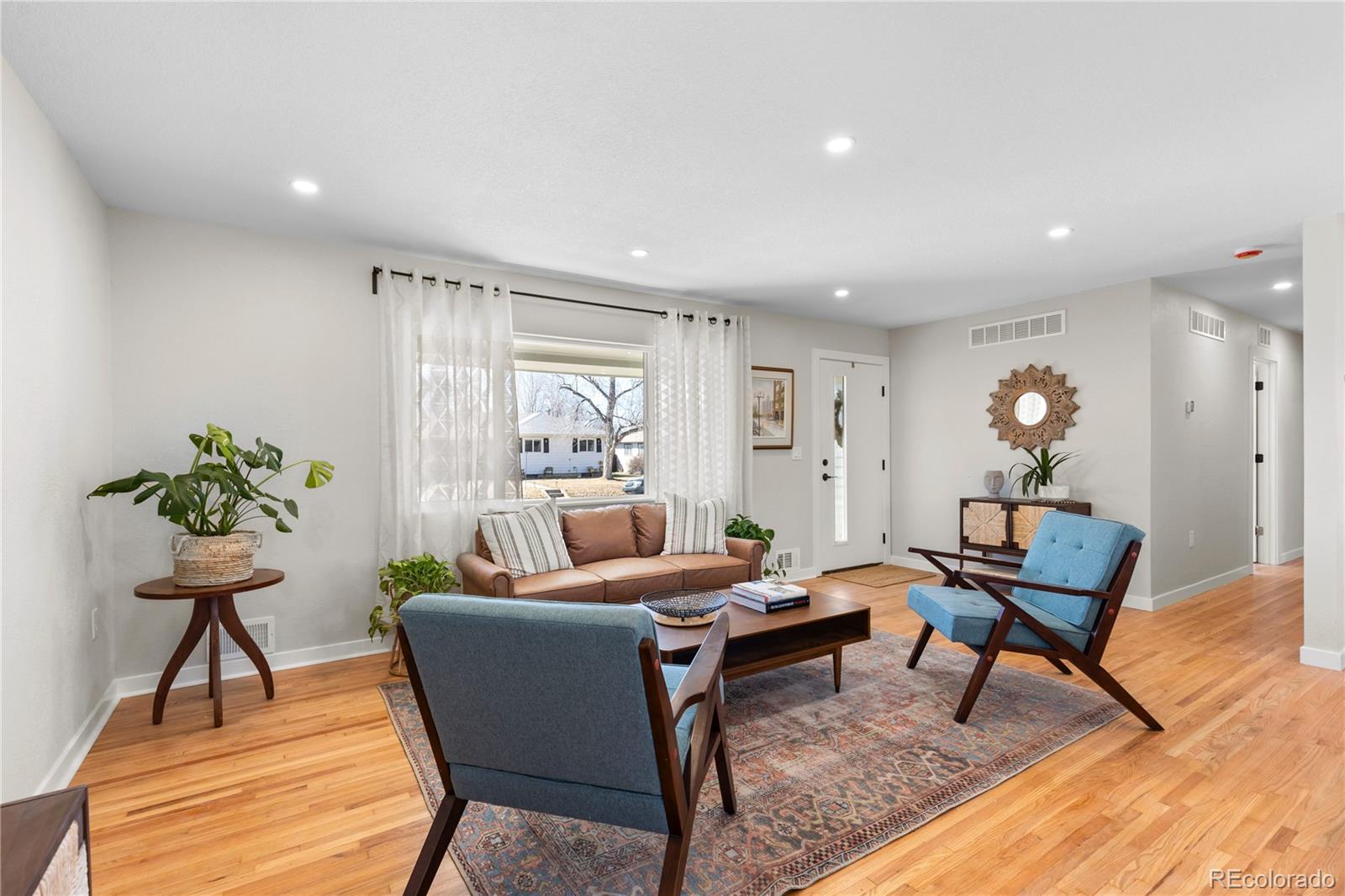 MLS Image #11 for 1742 s forest street,denver, Colorado