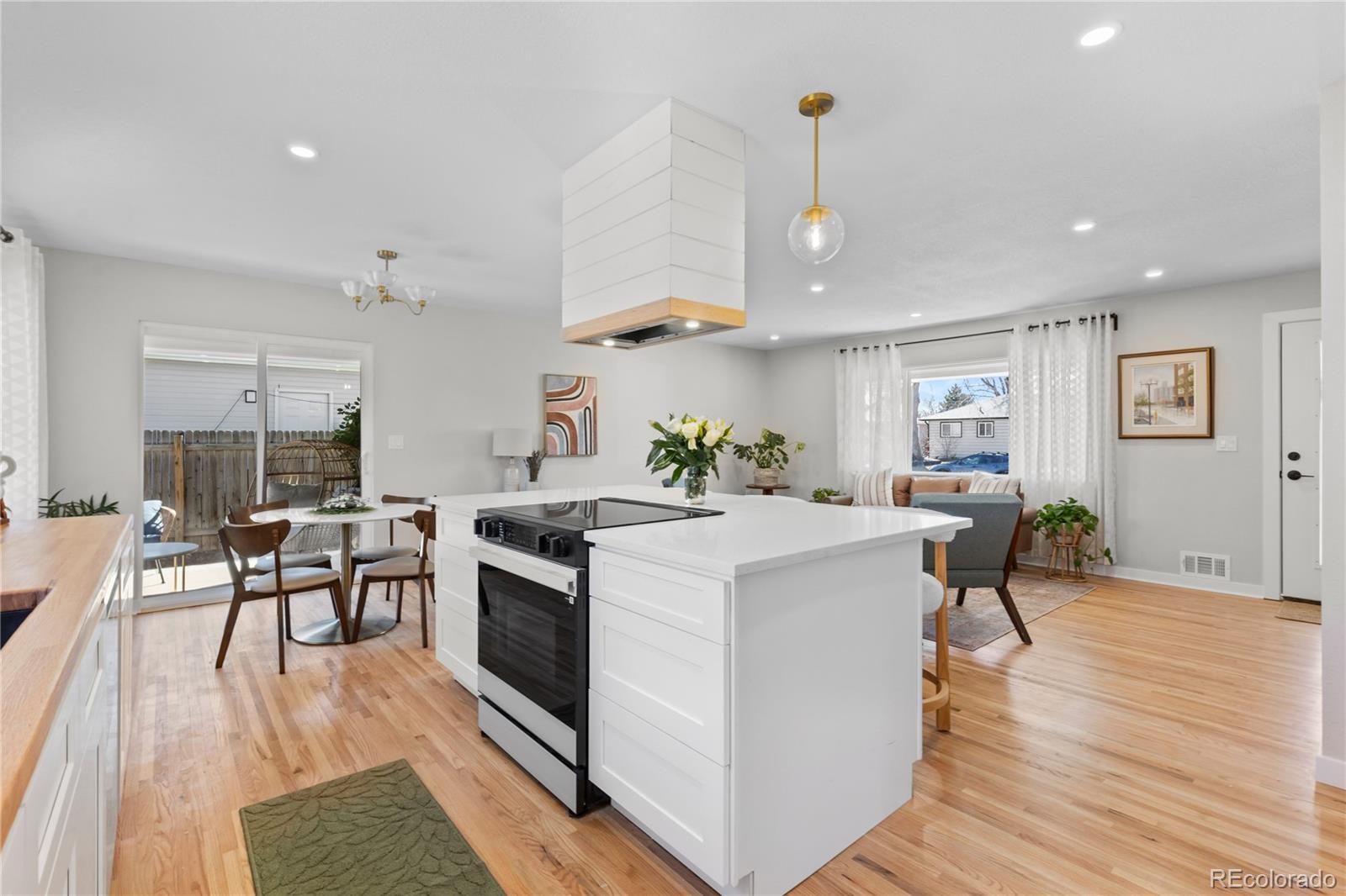 MLS Image #5 for 1742 s forest street,denver, Colorado