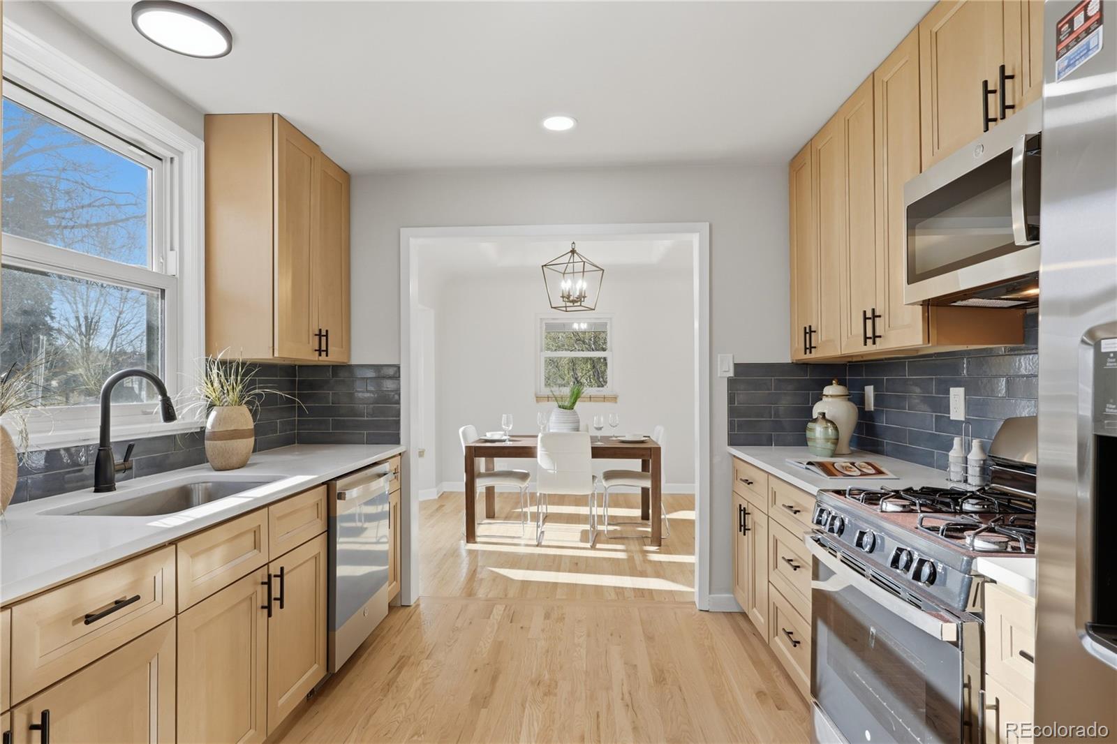 MLS Image #15 for 2732 s downing circle,denver, Colorado