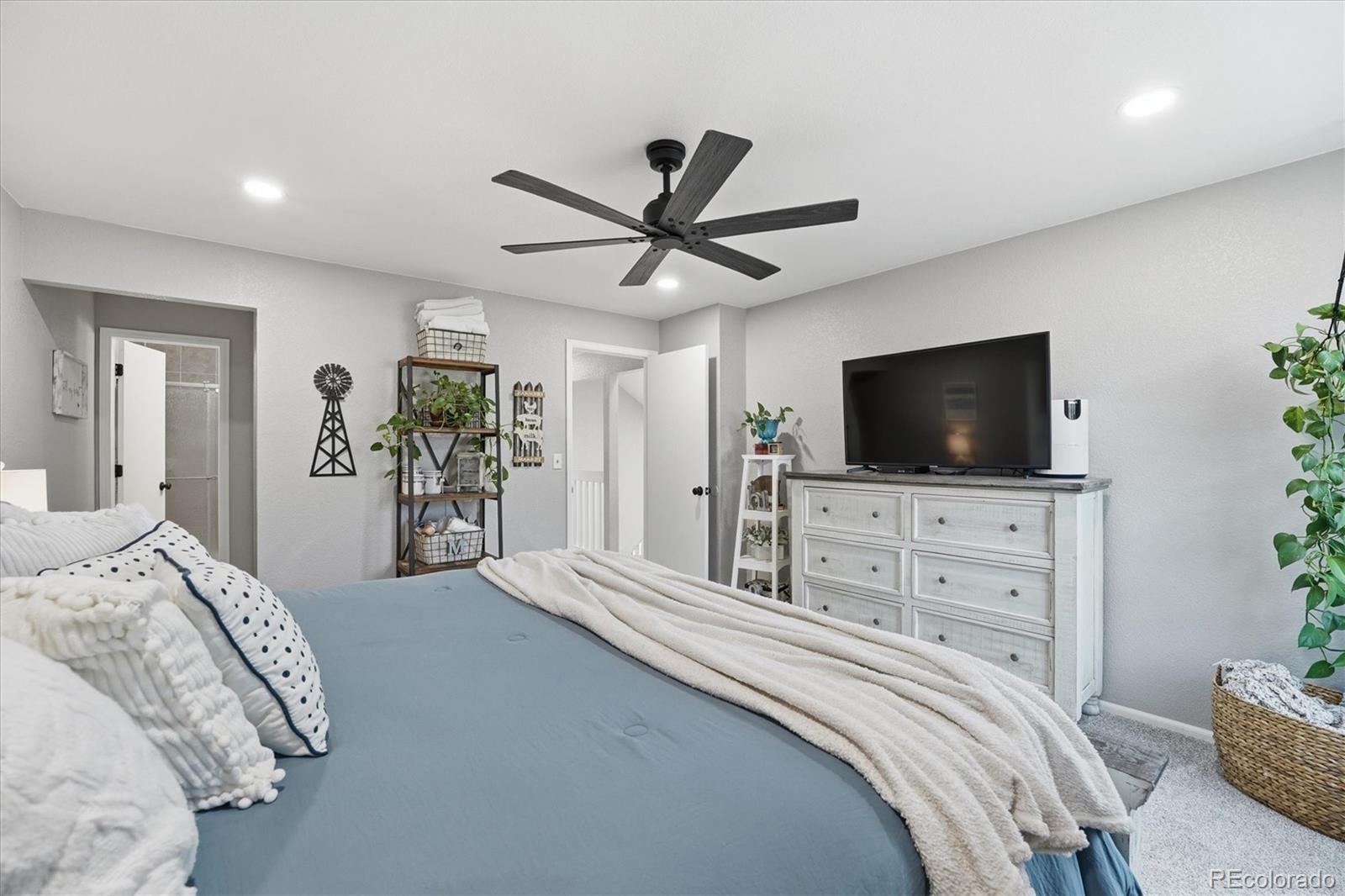 MLS Image #16 for 5689 s youngfield way,littleton, Colorado