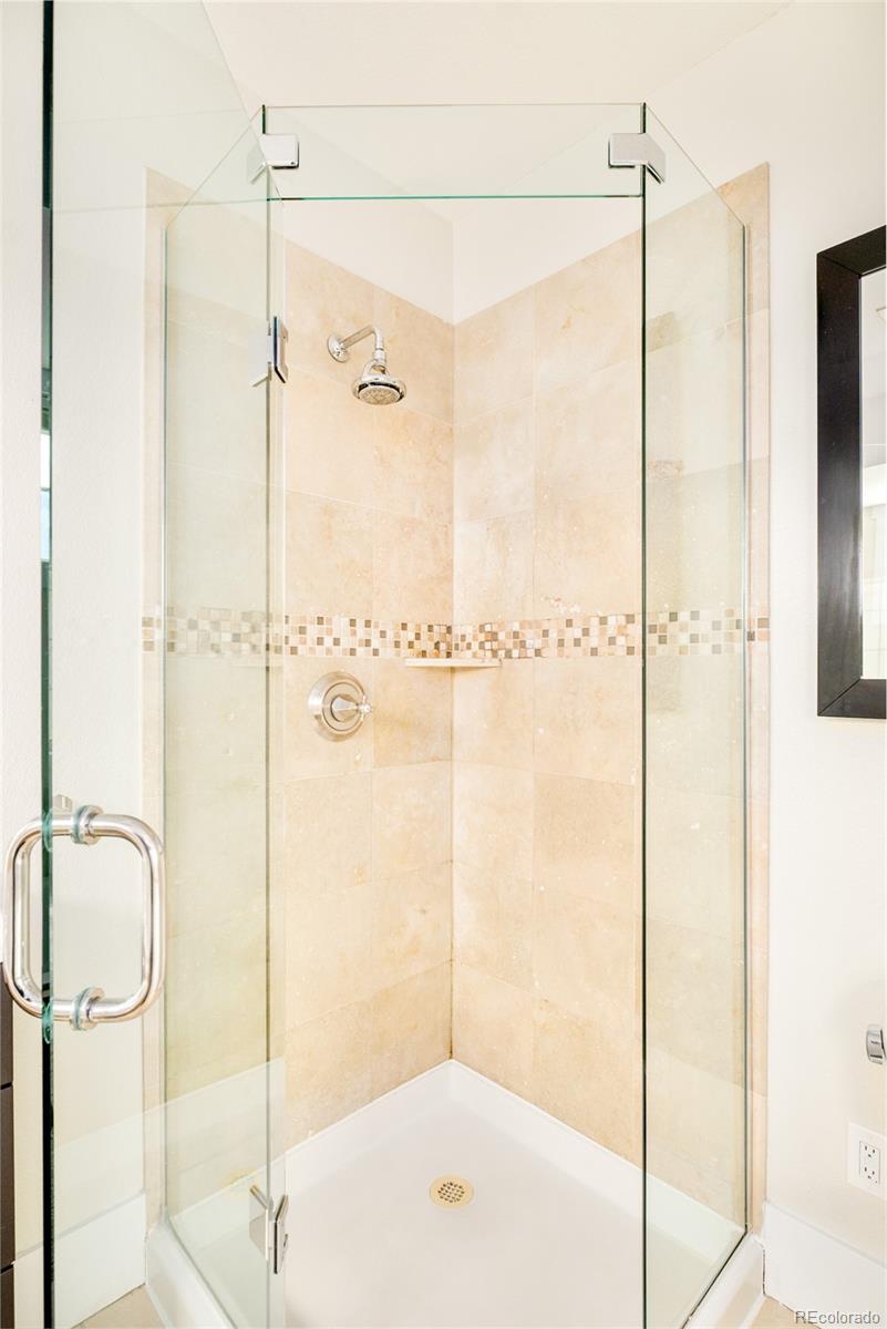 MLS Image #11 for 942 s pearl street 101,denver, Colorado
