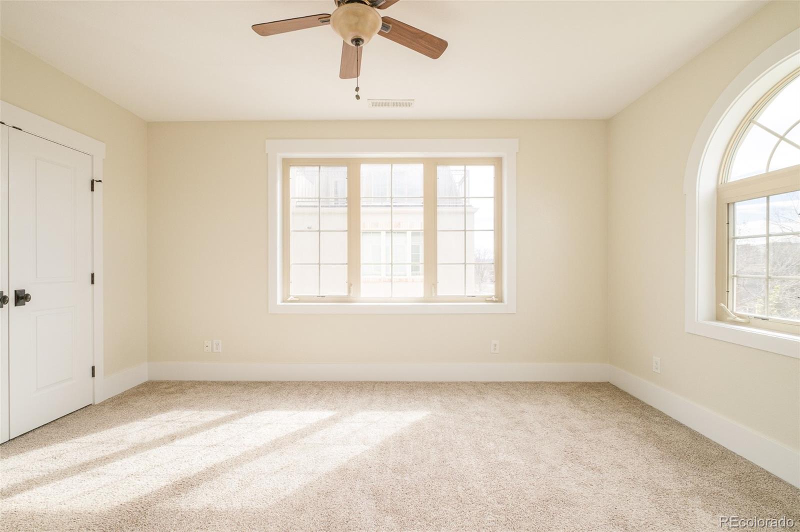 MLS Image #14 for 942 s pearl street 101,denver, Colorado
