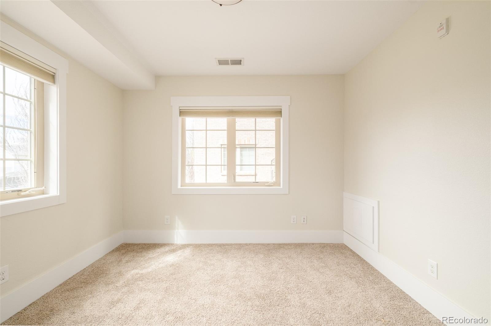 MLS Image #18 for 942 s pearl street 101,denver, Colorado