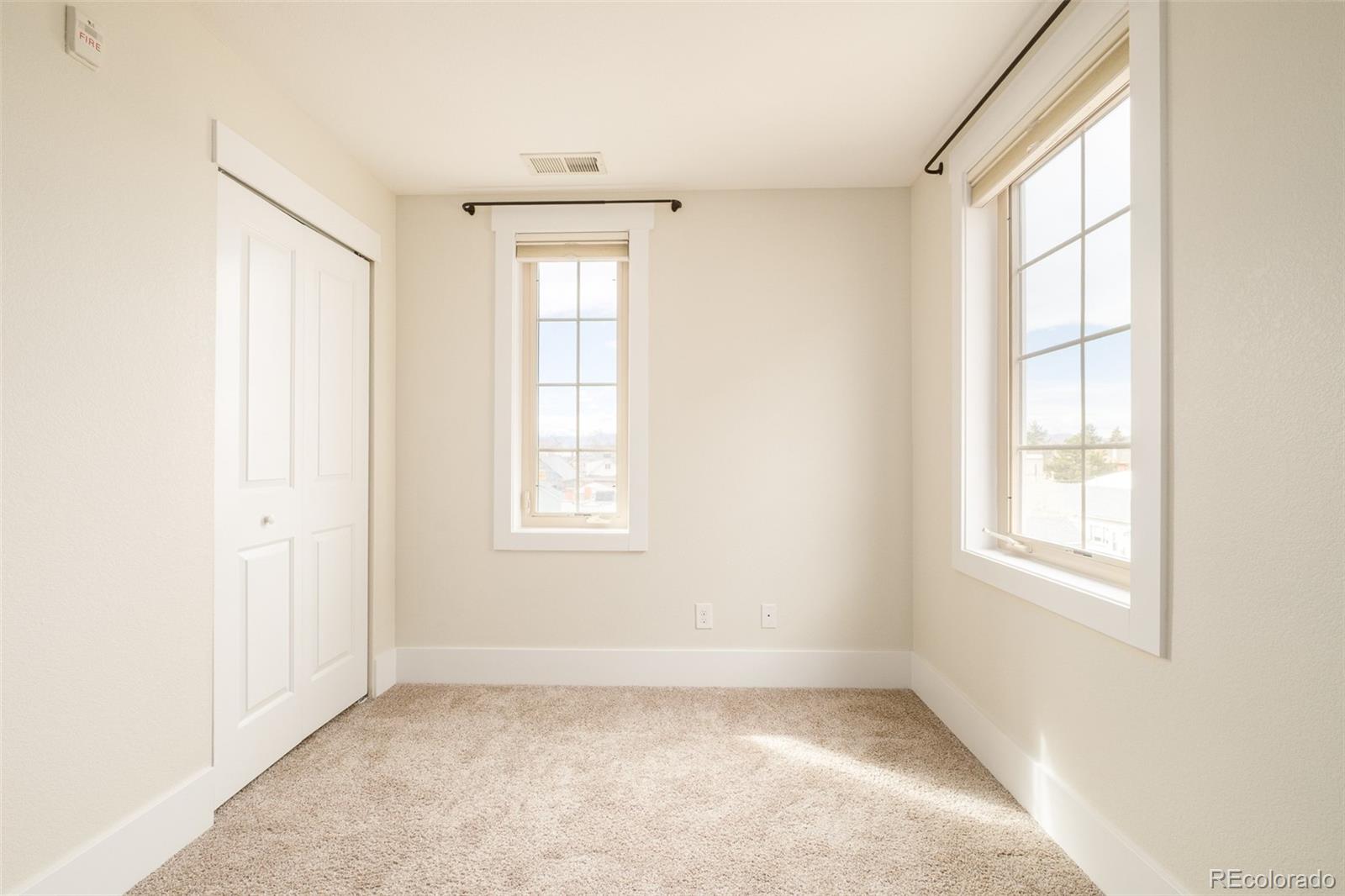 MLS Image #20 for 942 s pearl street 101,denver, Colorado