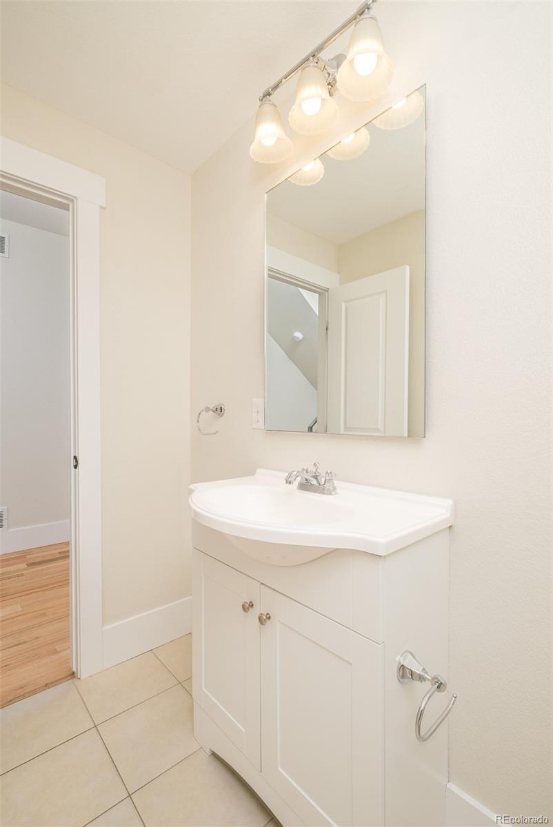 MLS Image #21 for 942 s pearl street 101,denver, Colorado