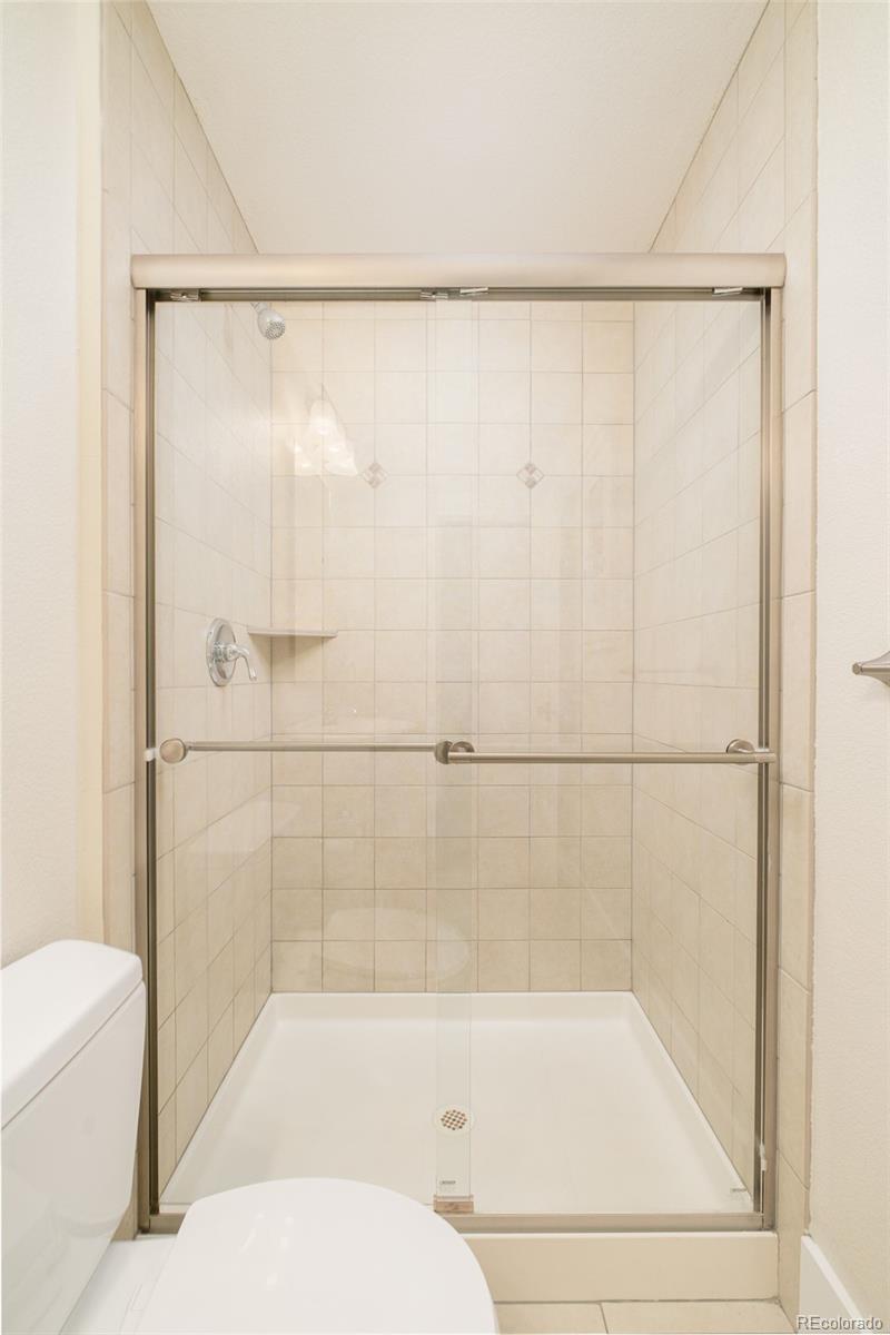 MLS Image #22 for 942 s pearl street 101,denver, Colorado