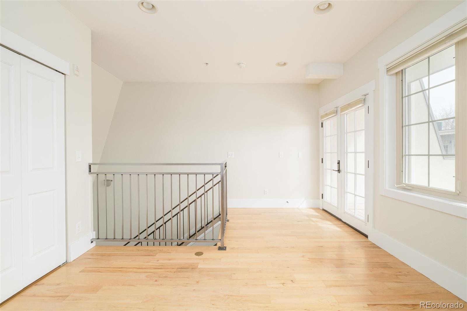 MLS Image #24 for 942 s pearl street 101,denver, Colorado