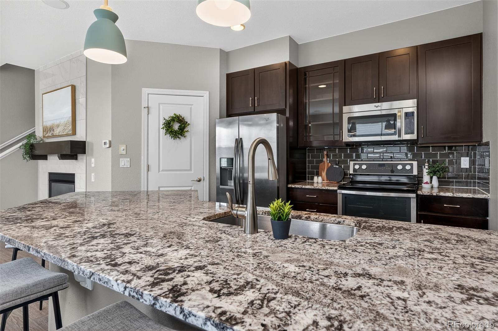 MLS Image #7 for 2389  verbena street,denver, Colorado