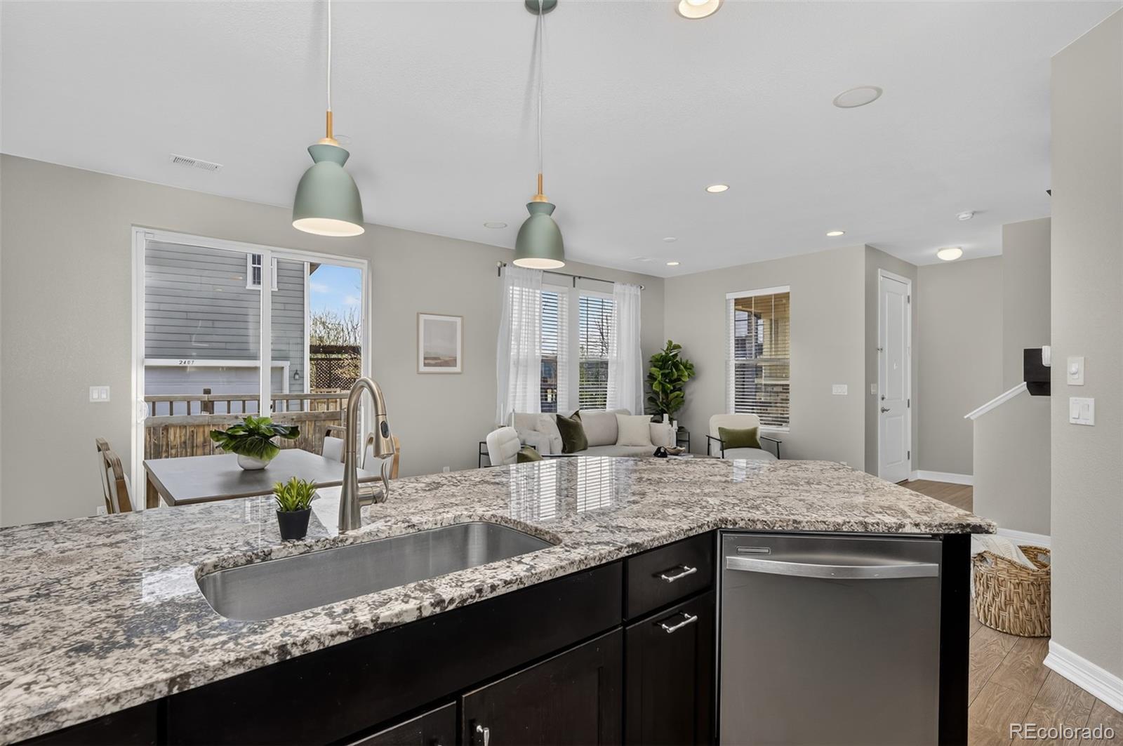 MLS Image #9 for 2389  verbena street,denver, Colorado