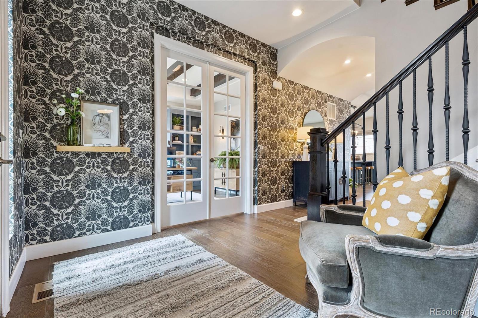 MLS Image #5 for 7003 e lake circle,centennial, Colorado