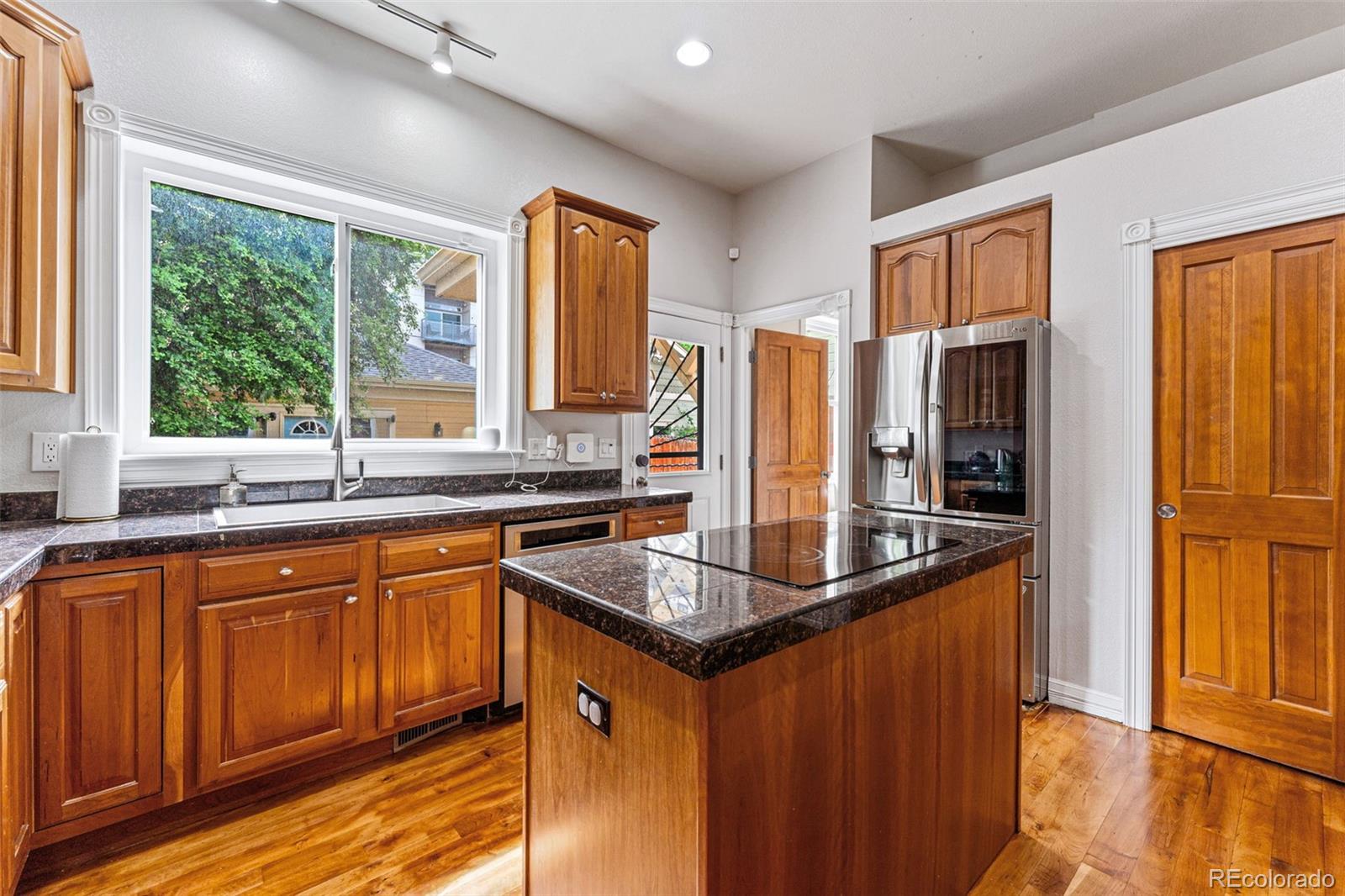 MLS Image #12 for 2831  wyandot street,denver, Colorado