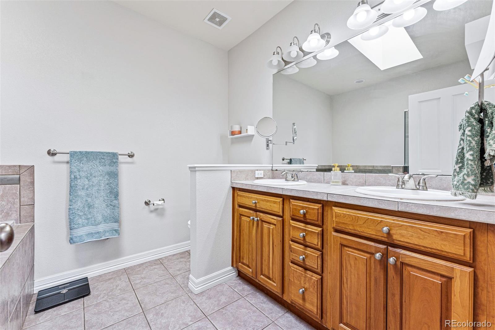 MLS Image #15 for 2831  wyandot street,denver, Colorado