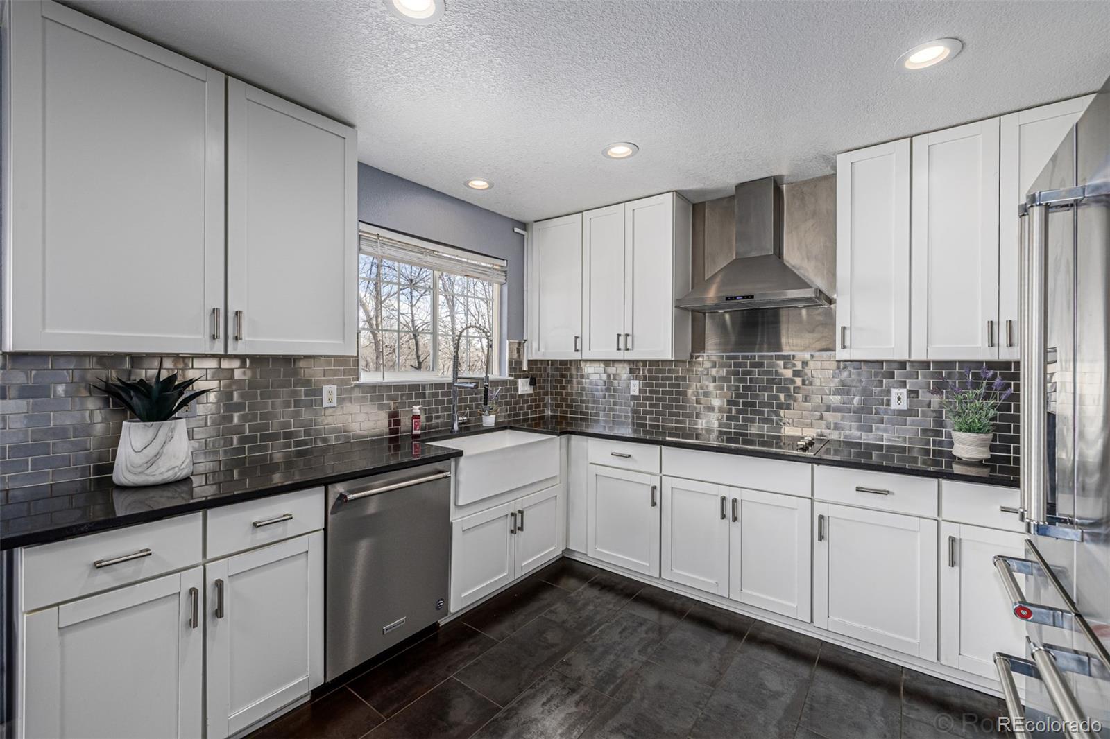MLS Image #13 for 16493 e otero avenue,englewood, Colorado